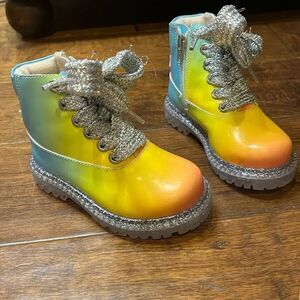 Sophia Webster Mini girls ombre patent leather Rococo boot, 6 (baby)!
